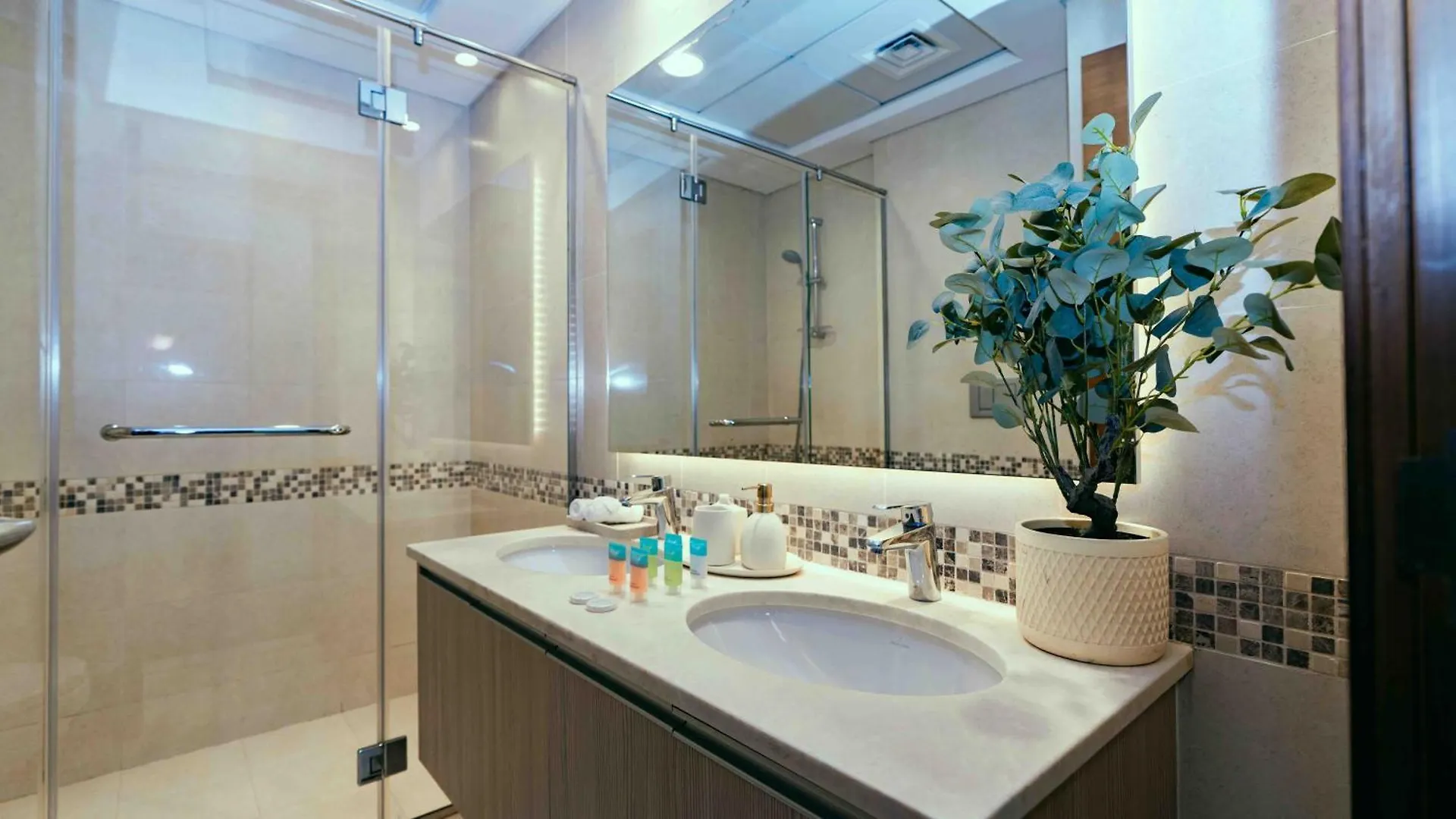 Two Bed In Ansam Hosted By Voyage Apartment Abu Dhabi 0*,  United Arab Emirates