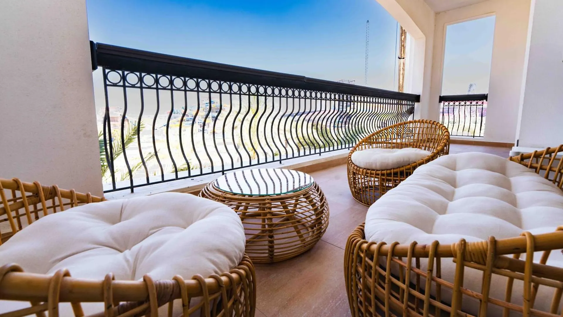 Two Bed In Ansam Hosted By Voyage Apartment Abu Dhabi